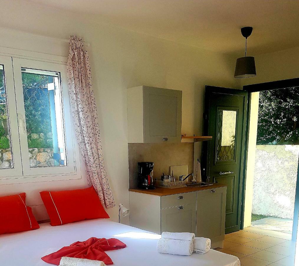 Elaia Country Living Villa Galatas  Exterior photo
